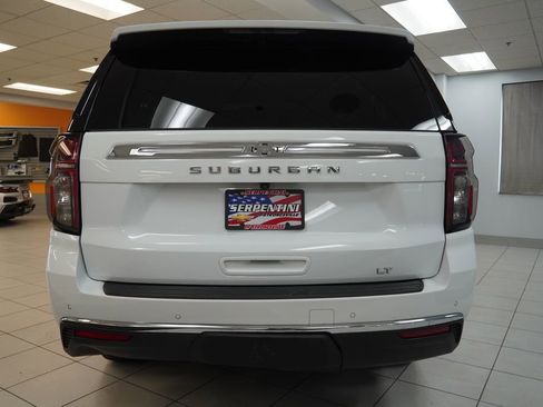 Certified 2024 Chevrolet Suburban LT w/ Luxury Package image 21