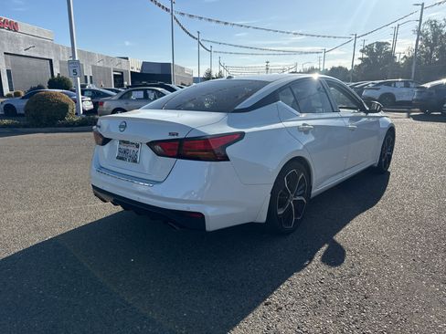 Certified 2023 Nissan Altima 2.5 SR FWD image 5