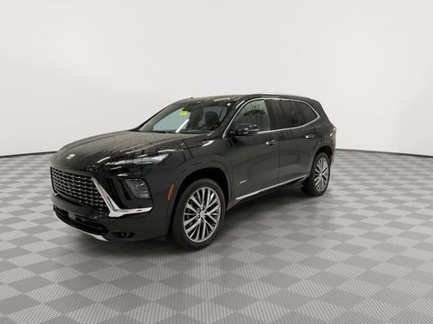 Certified 2025 Buick Enclave Avenir image 5