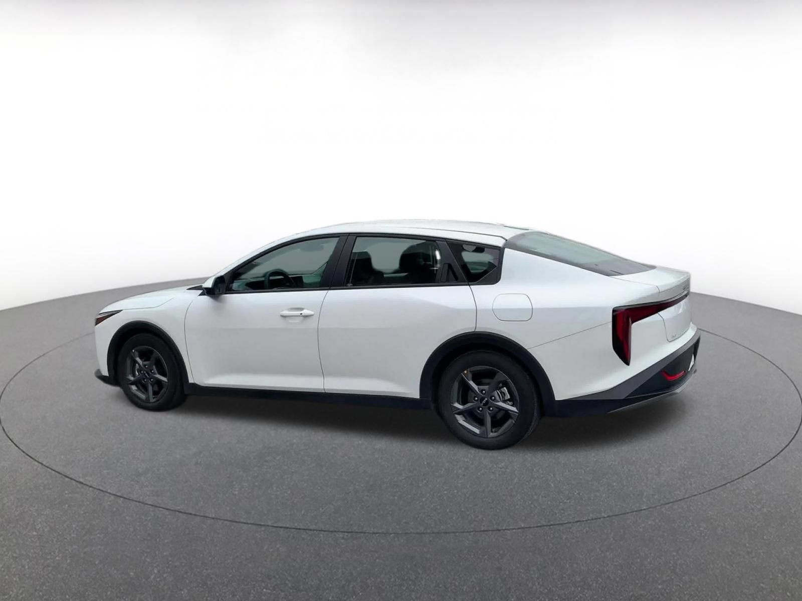 Used 2025 Kia K4 FWD image 9
