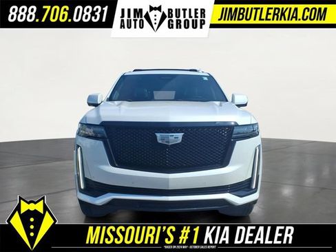 Used 2023 Cadillac Escalade Sport Platinum w/ LPO, ONYX Package AWD/4WD image 31