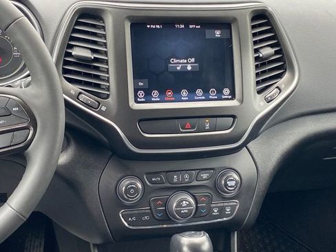 Used 2022 Jeep Cherokee Trailhawk AWD/4WD image 10