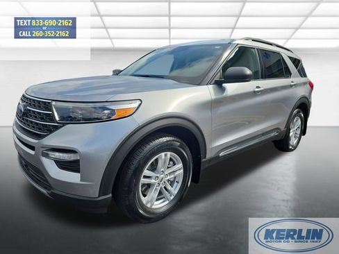 Certified 2022 Ford Explorer XLT w/ Equipment Group 202A AWD/4WD image 3