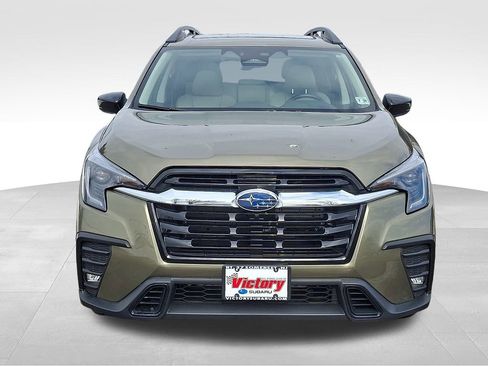 Used 2025 Subaru Ascent Limited image 2