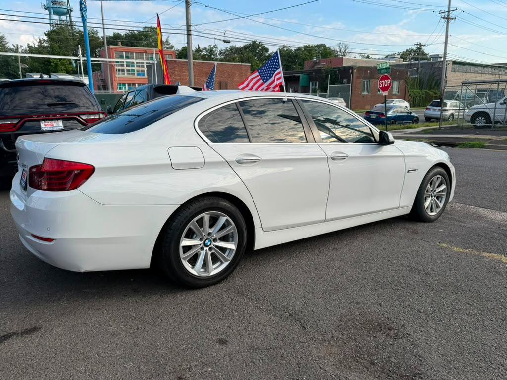 Used 2014 BMW 528i xDrive Sedan AWD/4WD image 5
