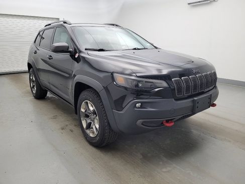 Used 2019 Jeep Cherokee Trailhawk w/ Cold Weather Group image 13