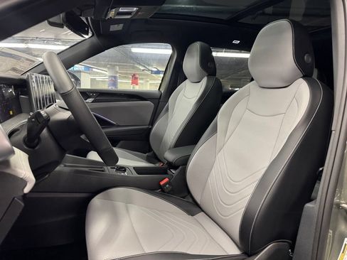 New 2026 Volkswagen Tiguan SE R-Line AWD/4WD image 22