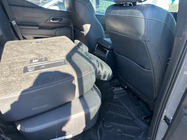 Used 2024 Lexus GX 550 w/ Cold Area Package AWD/4WD image 30