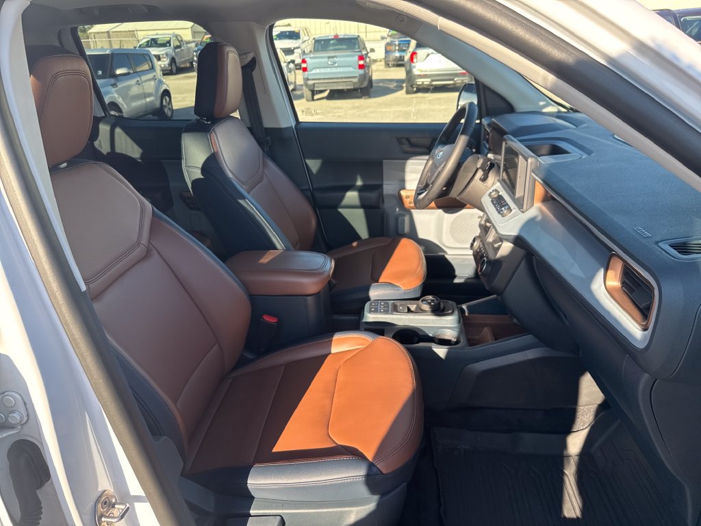 Certified 2024 Ford Maverick Lariat w/ FX4 Off-Road Package AWD/4WD image 29