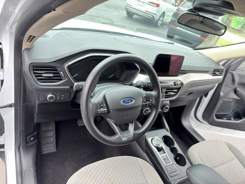 Used 2020 Ford Escape SE FWD image 20