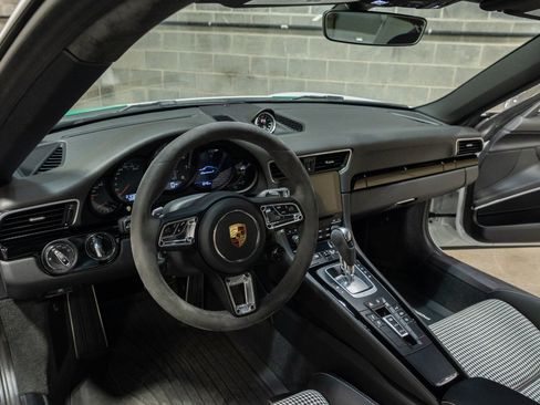 Used 2019 Porsche 911 Carrera T RWD image 37