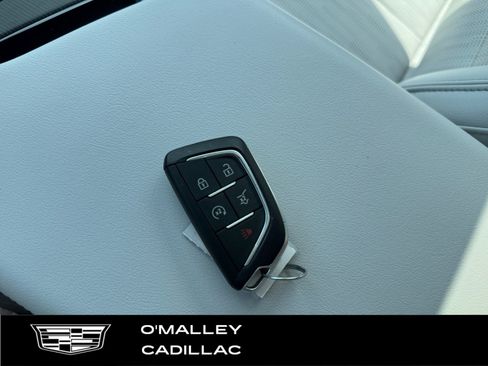 Used 2024 Cadillac Lyriq Luxury w/ LPO, Floor Liner Package AWD/4WD image 25