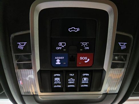 Used 2020 RAM 2500 Limited image 65