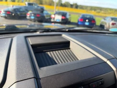 Used 2019 Ford F150 XLT w/ Equipment Group 302A Luxury AWD/4WD image 27