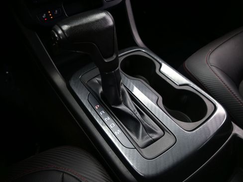 Used 2015 GMC Canyon SLE w/ All-Terrain Package image 21