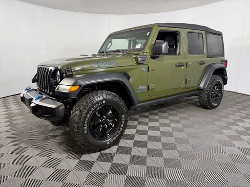 Used 2023 Jeep Wrangler Unlimited w/ Cold Weather Group image 4