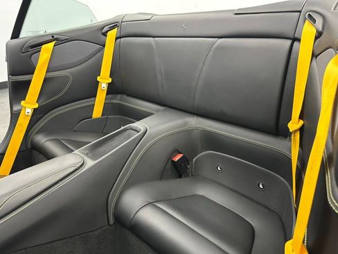 Used 2019 Ferrari Portofino RWD image 57