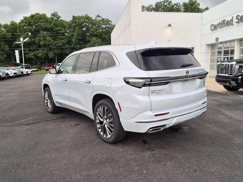 New 2026 Buick Enclave Avenir w/ Super Cruise Package AWD/4WD image 7