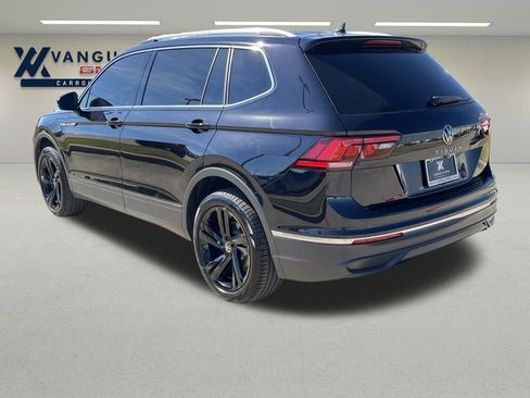Used 2024 Volkswagen Tiguan SE image 3