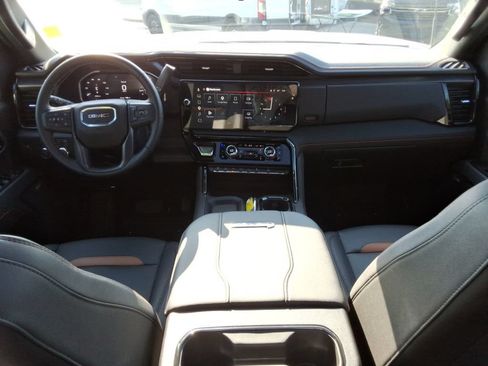 Certified 2026 GMC Sierra 2500 AT4 w/ AT4 Premium Plus Package AWD/4WD image 23