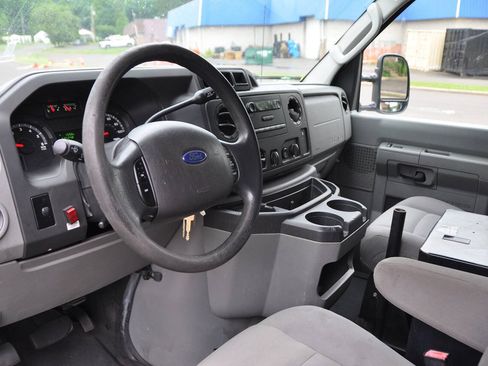 Used 2013 Ford E-150 and Econoline 150 w/ PWR Group RWD image 21