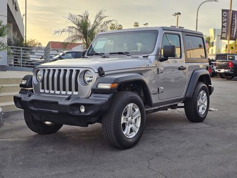 Used 2020 Jeep Wrangler Sport image 3