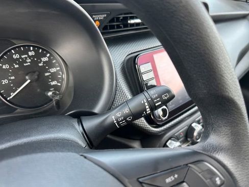 Used 2023 Nissan Kicks SV FWD image 25