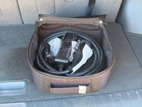 Used 2024 Kia EV9 Light Long Range RWD image 14