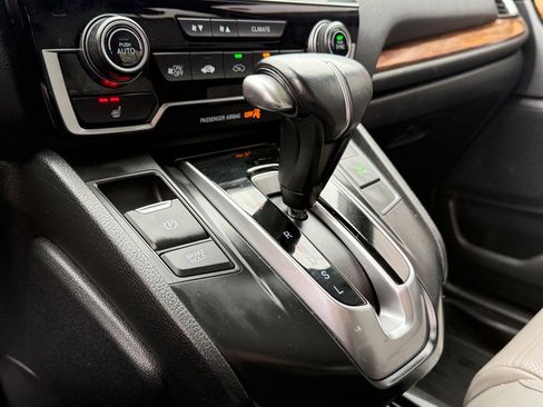 Used 2018 Honda CR-V Touring image 29