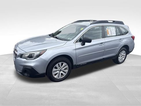 Used 2019 Subaru Outback 2.5i image 5