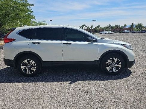 Used 2018 Honda CR-V LX image 4
