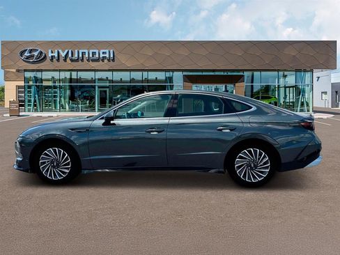 New 2025 Hyundai Sonata SEL image 4