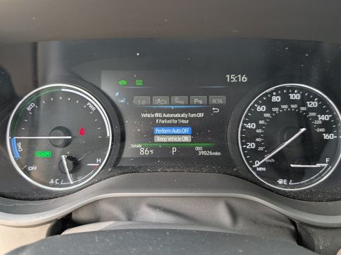 Used 2023 Toyota Sienna Limited FWD image 20
