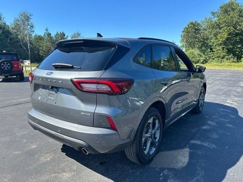 Used 2023 Ford Escape ST-Line w/ Tech Pack #1 AWD/4WD image 8