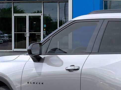 New 2026 Chevrolet Blazer LT w/ Convenience Package FWD image 12