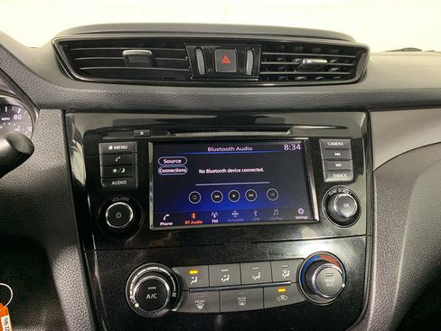 Used 2022 Nissan Rogue Sport S image 26