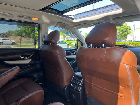 Used 2019 Subaru Ascent Touring AWD/4WD image 32