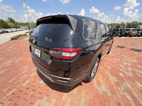 Certified 2024 Honda Pilot EX-L image 34