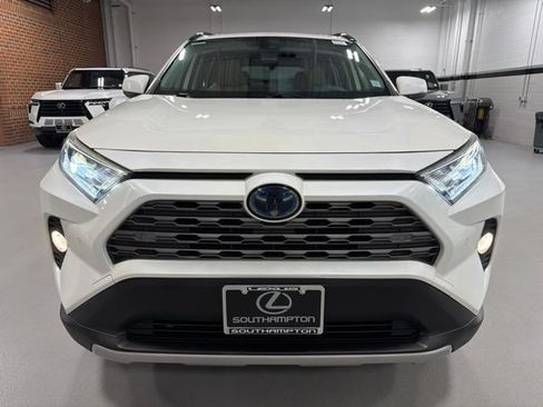 Used 2019 Toyota RAV4 Limited w/ Carpet Mat Package AWD/4WD image 2