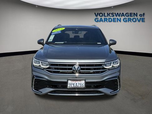 Certified 2024 Volkswagen Tiguan SEL R-Line image 2