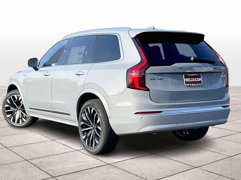 New 2026 Volvo XC90 T8 Plus w/ Protection Package Premier image 3