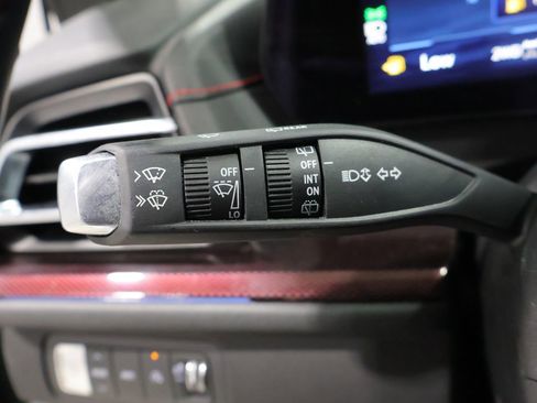 Used 2024 Chevrolet Traverse RS w/ LPO, Floor Liner Package AWD/4WD image 36