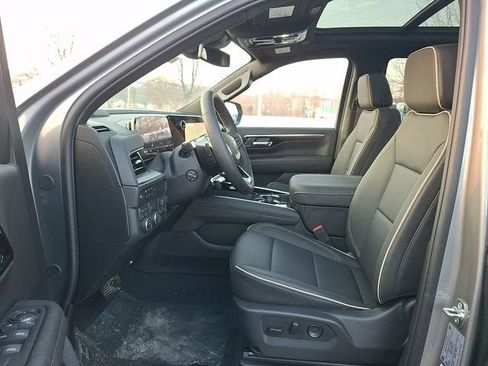 New 2026 Chevrolet Tahoe Premier w/ Sun And Tow Package AWD/4WD image 5