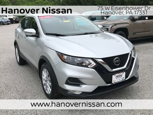 Certified 2022 Nissan Rogue Sport SV w/ Technology Package AWD/4WD image 1