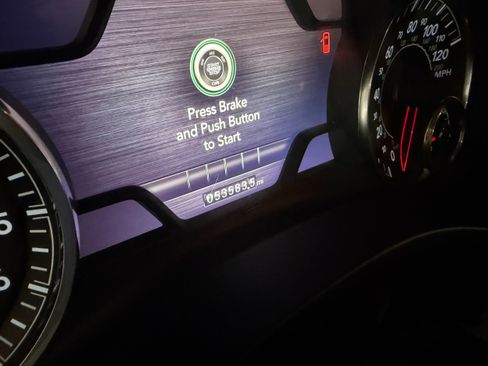 Used 2021 RAM 1500 Big Horn image 10