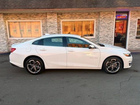Used 2024 Chevrolet Malibu LT FWD image 4