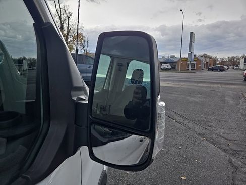 Used 2022 Ford Transit 350 XLT image 29