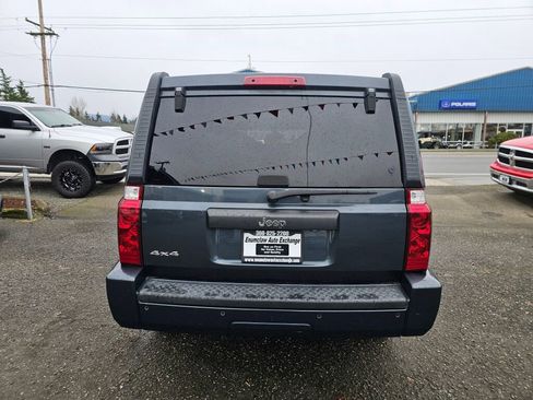 Used 2007 Jeep Commander Sport image 6