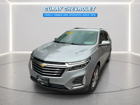 Used 2023 Chevrolet Equinox Premier AWD/4WD image 3