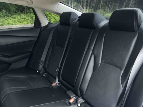 Certified 2024 Honda Accord EX-L image 18